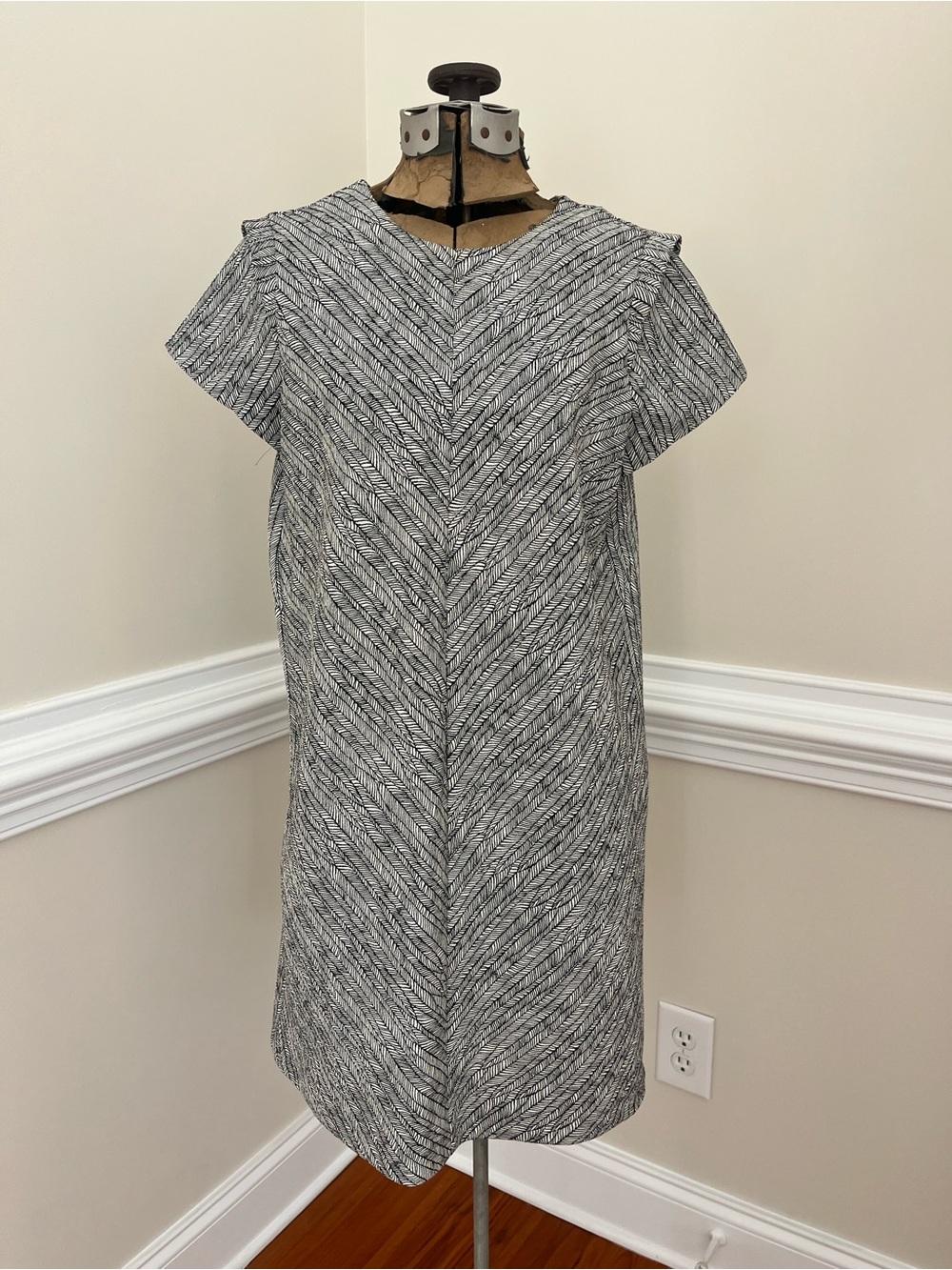 Zara Basics Black & Ivory Patterned Dress - Women's